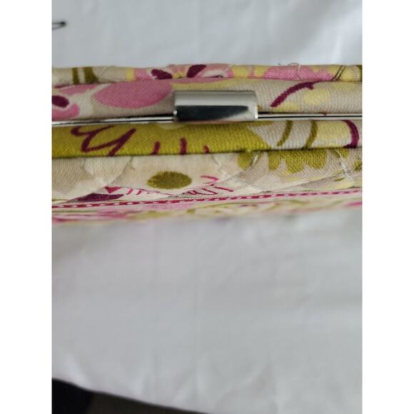 Vera Bradley Wallet Make Me Blush Pattern Clasp Close 9 Card Holders - Picture 6 of 10